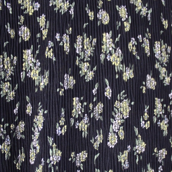 Who What Wear Plisse Collection NWT Drew Cutout Twist MIDI Dress Daisy Floral M - Picture 14 of 16